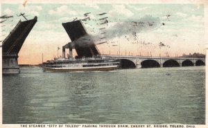 Vintage Postcard 1924 Steamer City of Toledo Passing Through Draw Toledo Ohio
