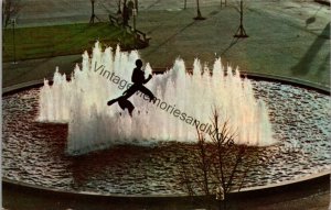 The Harry J Kiener Fountain St. Louis MO Postcard PC295