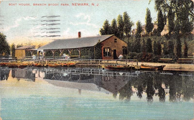 NEWARK NEW JERSEY BOAT HOUSE AT BRANCH BROOK PARK POSTCARD c1910 