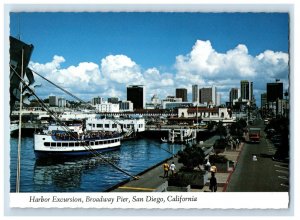 Vintage Harbor Excusion, Broadway Pier, San Diego, California. Postcard 7XE