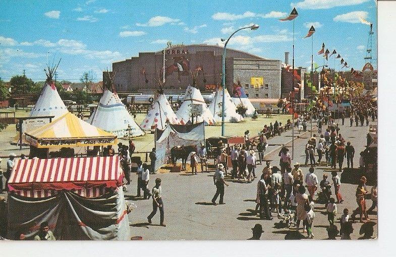 Postal (PostCard) 036937 : The Calgary Tampede Grounds. Calgary Alberta Canada