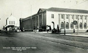 Vintage Oakland Post Office & court House, Oakland, California Postcard P8