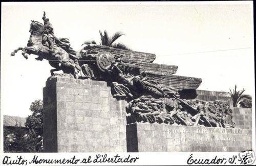 ecuador, QUITO, Monumento el Libertador (1940s) RPPC