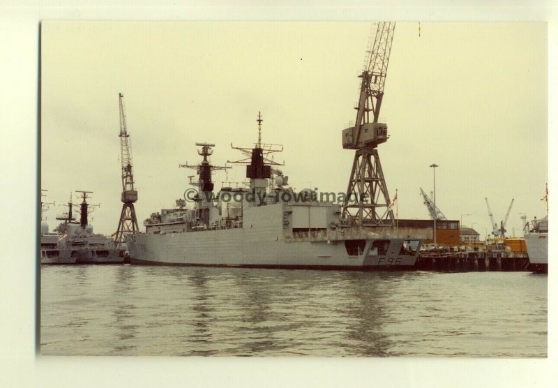 na0422 - Royal Navy Warship - HMS Sheffield - photograph 6x4