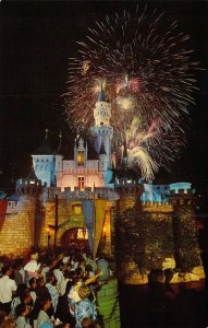 Disneyland, 1-327, Fantasy in the Sky, Fireworks, Magic Kingdom,Old Postcard,