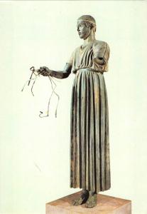 BR86148 museum of delphi the charioteer greece postcard sculpture