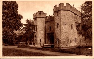 England Wells Cathedral Bishop's Palace The Drawbridge