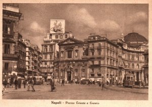 CONTINENTAL SIZE POSTCARD 1950's STREET SCENE AT PIAZZA TRIESTE & TRENTO NAPLES