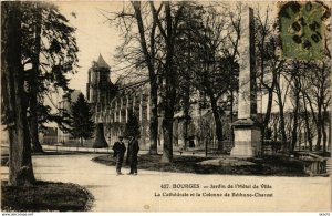 CPA BOURGES - Jardin de l'Hotel de Ville - La Cathédrale et la Colonne (634329)