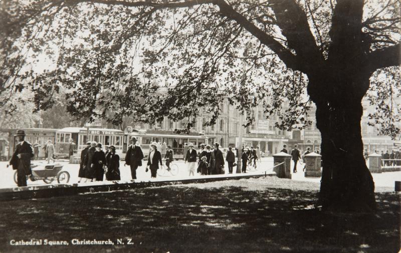 Cathedral Square Christchurch New Zealand NZ RPPC Real Photo Postcard D32