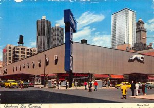 Greyhound Bus Terminal Chicago, Illinois USA View Postcard Backing 