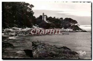 Postcard Modern Noirmoutier Rocks of the coast towards the Tour Plantier