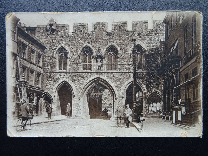 Hampshire SOUTHAMPTON The Bargate South c1913 RP Postcard