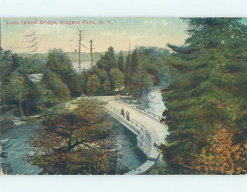 Divided-Back POSTCARD FROM Luna Island - Niagara Falls New York NY HM7874