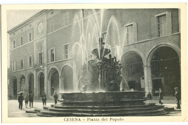 Italy Cesena, Piazza del Popolo, early 1900s unused Postcard