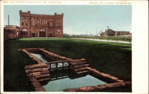 Sault Ste Marie Ontario ON Trader's Lock Detroit Pub c1910 Vintage Postcard