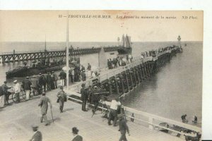 France Postcard - Trouville-Sur-Mer - Les Jetees Au Moment De La Maree  - 12307A