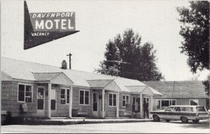 Davenport Motel Davenport WA near Spokane Stationwagon Unused Litho Postcard H11