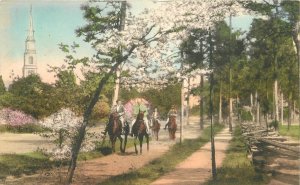 Postcard North Carolina Pinehurst Riders near Village hand colored 23-7234