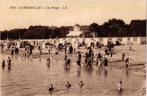 CPA La ROCHELLE - La Plage (354471)