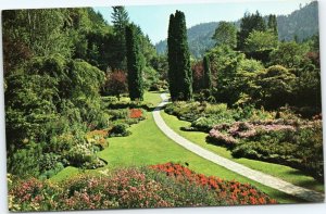 postcard Victoria BC Canada - Butchart Gardens - Sunken Gardens