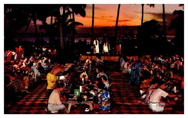 Postcard RESTAURANT SCENE Honolulu - Waikiki Hawaii HI AR5388