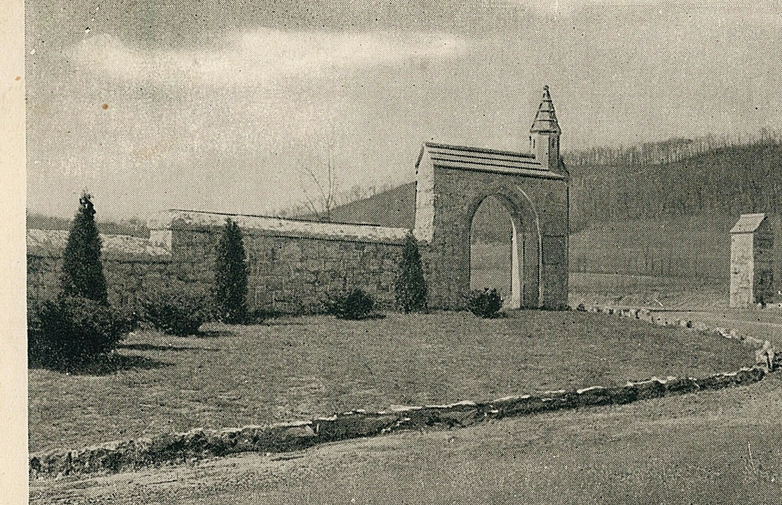 1945 Newton Hamilton PA Mifflin Co The Baker Gateway M.T.C. Methodist