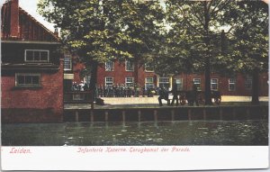 Netherlands Leiden Infanterie Kazerne terugkomst der Parade Postcard 09.03