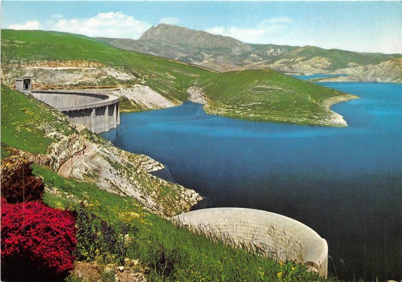 BG14354 the lake of dokan dam  suleimaniyah  iraq