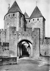 BR17806 Carcassonne La porte narbonnaise et le Pont Levis    france