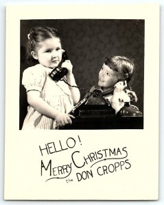 1950s MERRY CHRISTMAS FROM DON CROPPS TELEPHONE GIRLS CUTE CARD PHOTO Z802