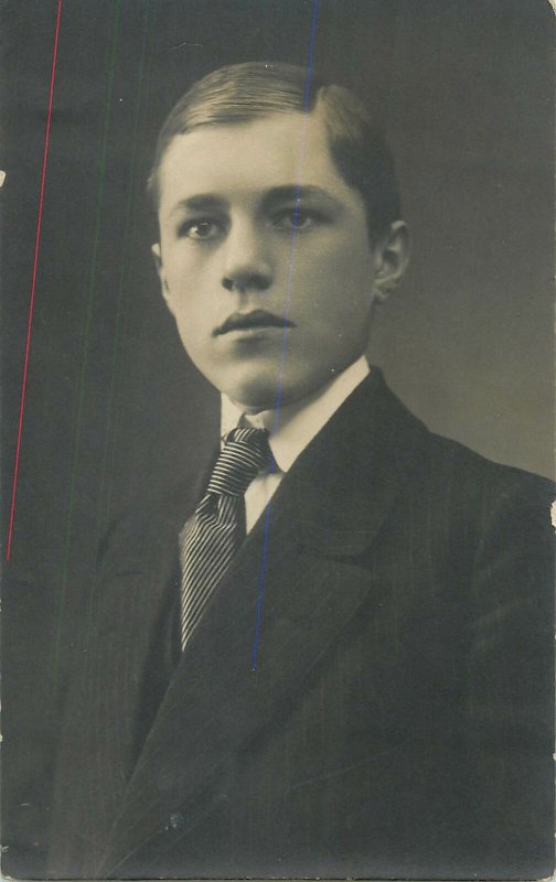 Carte postale Elegant young man picture