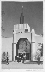 1933 Chicago World's Fair Hall of Religion Entrance B&W Litho Postcard U...
