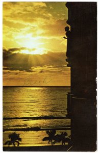 US    PC2978  SUNSET AT THE PARK SHORE HOTEL, WAIKIKI, HI