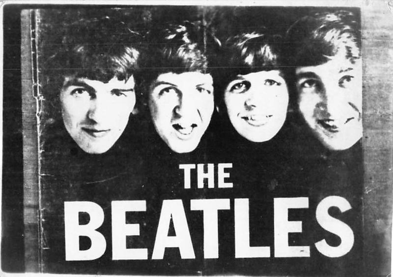 BC43306 The Beatles Bands Musiciens vrais photo real photo 9x7 cm