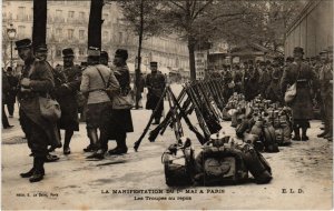 CPA PARIS Manif du 1er Mai 1906 Troupes au repos (971815)