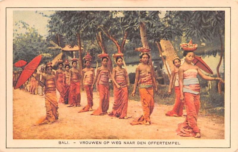 Bali Indonesia, Republik Indonesia Vrouwen op Weg Naar Den Offertempel Bali V...