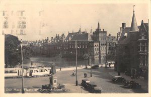 US3342 Netherlands Den Haag Plaats en Gevangenpoort Statue, Tram Cars Voitures