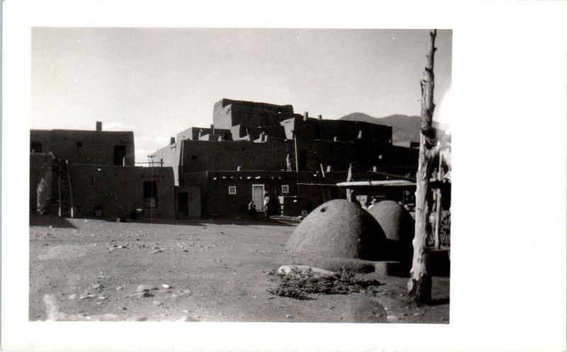 RPPC  TAOS, NM   New Mexico  NATIVE AMERICAN Scene TAOS PUEBLO c1930s  Postcard