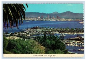 Vintage Shelter Island, San Diego Bay. Postcard 7XE