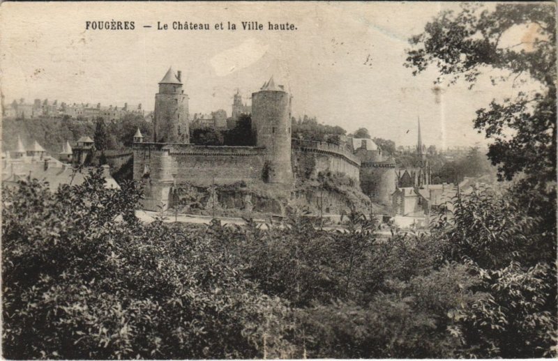 CPA Fougeres Le Chateau et la Ville haute (1236589)