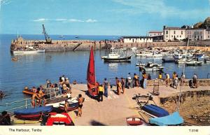uk7630 the harbour tenby uk