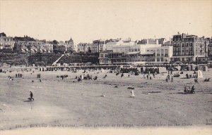 France Dinard Vue generale de la Plage