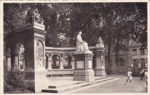 France Vallenciennes Monument Froissart 1943