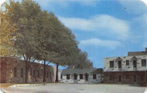 Aurora Illinois 1951 Postcard Metzger's A-1 Cabins