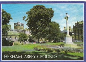 Northumberland Postcard - Hexham Abbey Grounds - Ref TZ2750