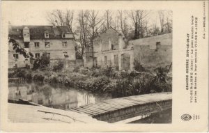 CPA Vic-sur-Aisne - Le Petit Moulin Brule par les Boches (1062403)