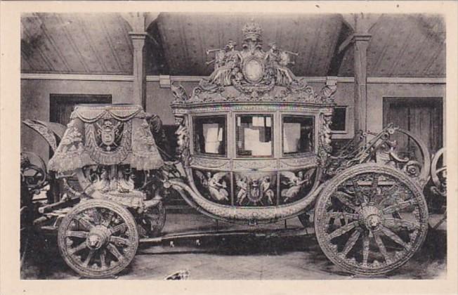 France Versailles La Voiture Du Sacre Musee Des Voitures