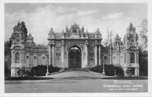 BR42726 Dolmabahce seraye methali Istanbul turkey