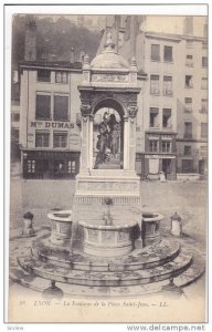 LYON, La Fontaine de la Place Saint-Jean, Rhone-Alpes, France, 00-10s